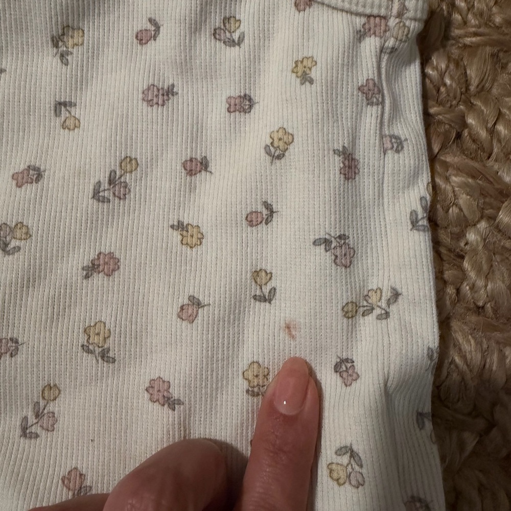 Quincy Mae Cream Floral Tank & Ruffle Short Set - Picture 4 of 5